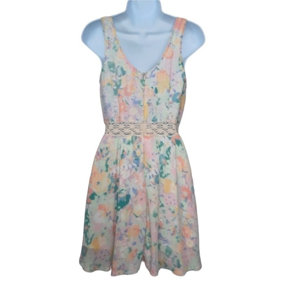 Eight Sixty Crochet Cutout Pastel Floral Sleeveless Mini Dress Women’s Medium - Picture 14 of 14